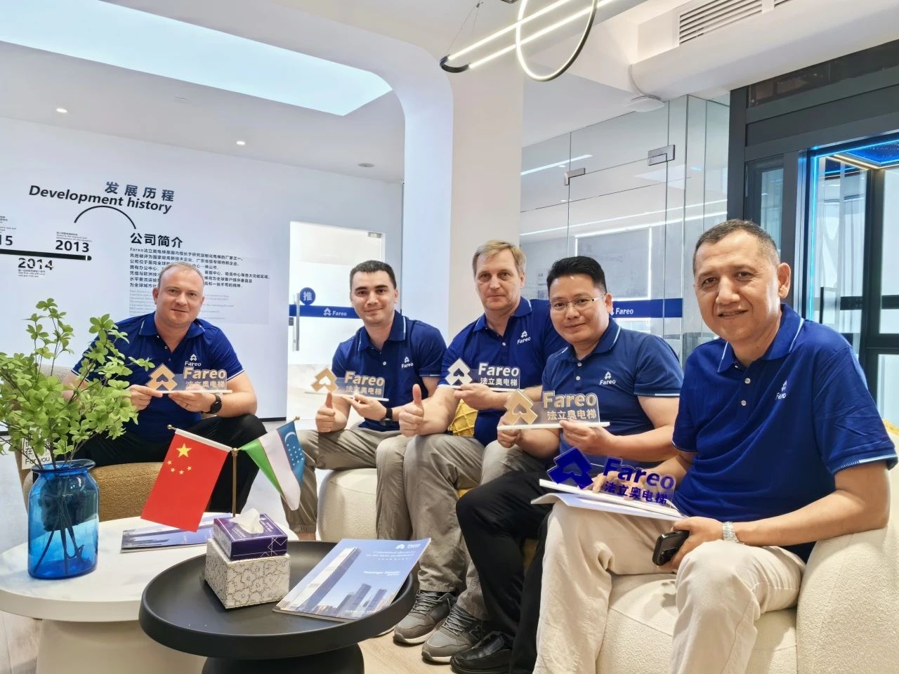 天下品质中国制造，，，，，外洋主干团队到必赢76net线路电梯考察交流